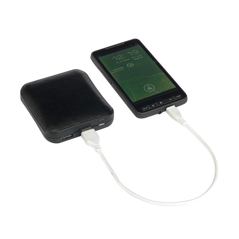 business-gift-high-tech-back-up-battery-black-square