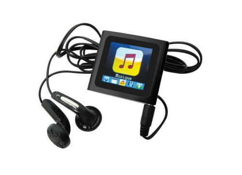 gifts-this-mp4-player-black-4-go
