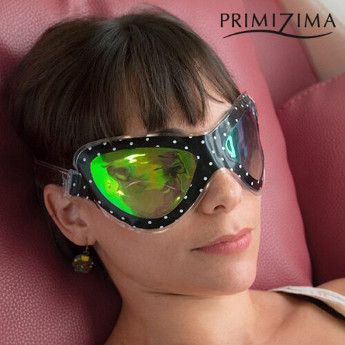 birthday-gift-woman-mask-relaxing-retro-primizima