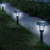 cadeau-original-lampe-solaire-antimoustique-design