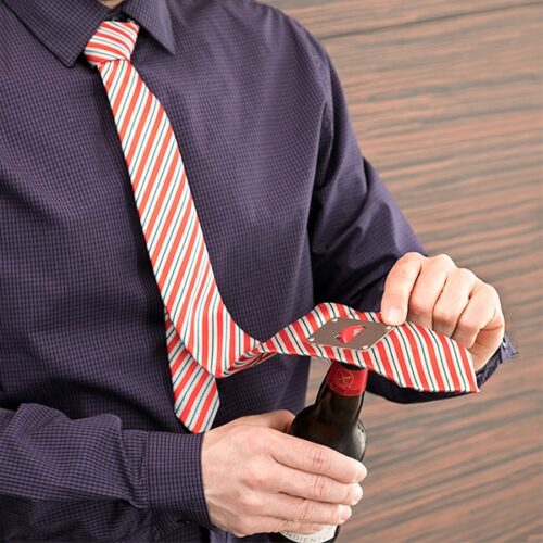 idee-cadeau-anniversaire-cravate-decapsuleur