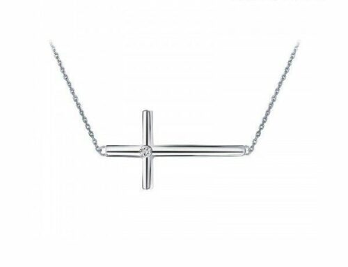 idee-cadeau-femme-collier-cross-hûggot