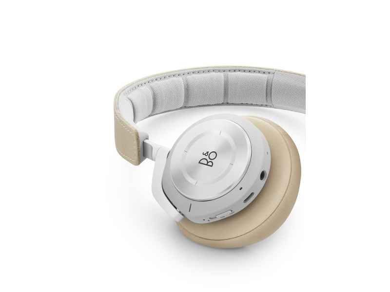 bluetooth-b&o-headphones-natural-gifts-and-high-tech-promotions