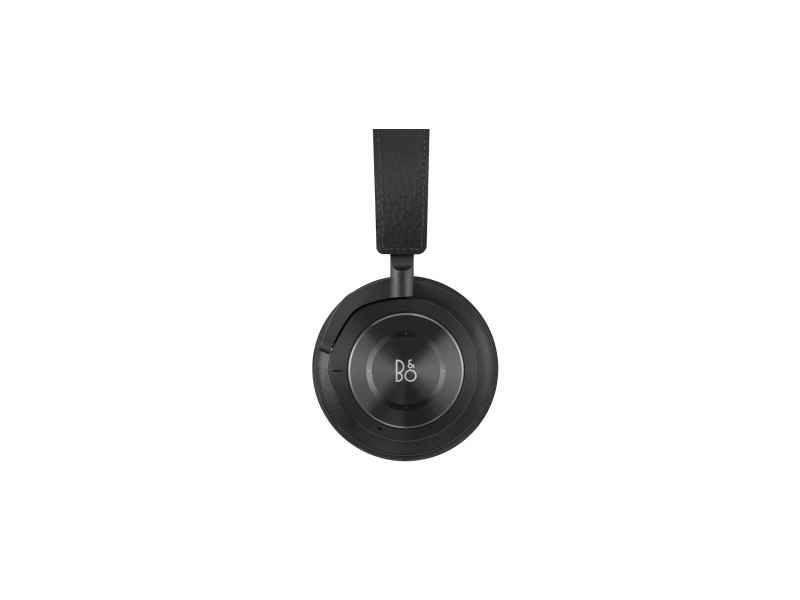 bluetooth-b&o-over-ear-headphones-gifts-and-hightech-luxury