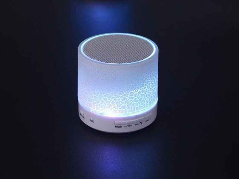 enceinte-bluetooth-reekin-coley-blanc-hp-led-cadeaux-et-hightech-utile