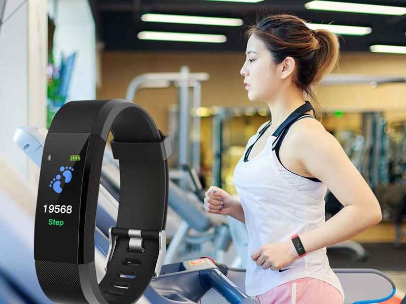 Montre connectée Fitness Tracker Bluetooth noire - Cadeaux Et Hightech