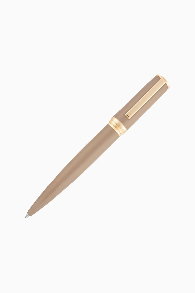 Cadeau CSE : hugo boss arche double b — cadeau CSE cadeau entreprise