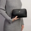 Cadeau CSE : Trousse de toilette Alma Black — vue 2 — cadeau entreprise